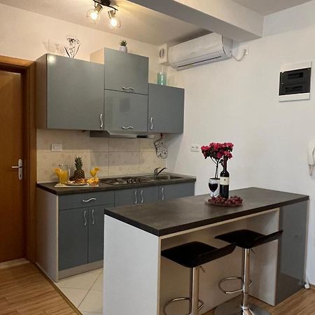 Ferienwohnung Casa Del Mare Komarna Exterior foto