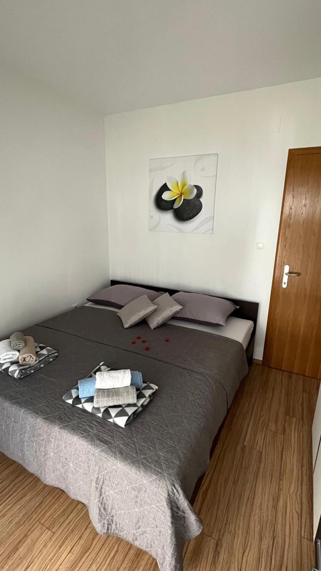 Ferienwohnung Casa Del Mare Komarna Exterior foto